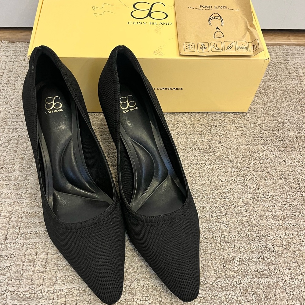 Cosy Island SerenTouch Pointed Toe Heeled Pumps